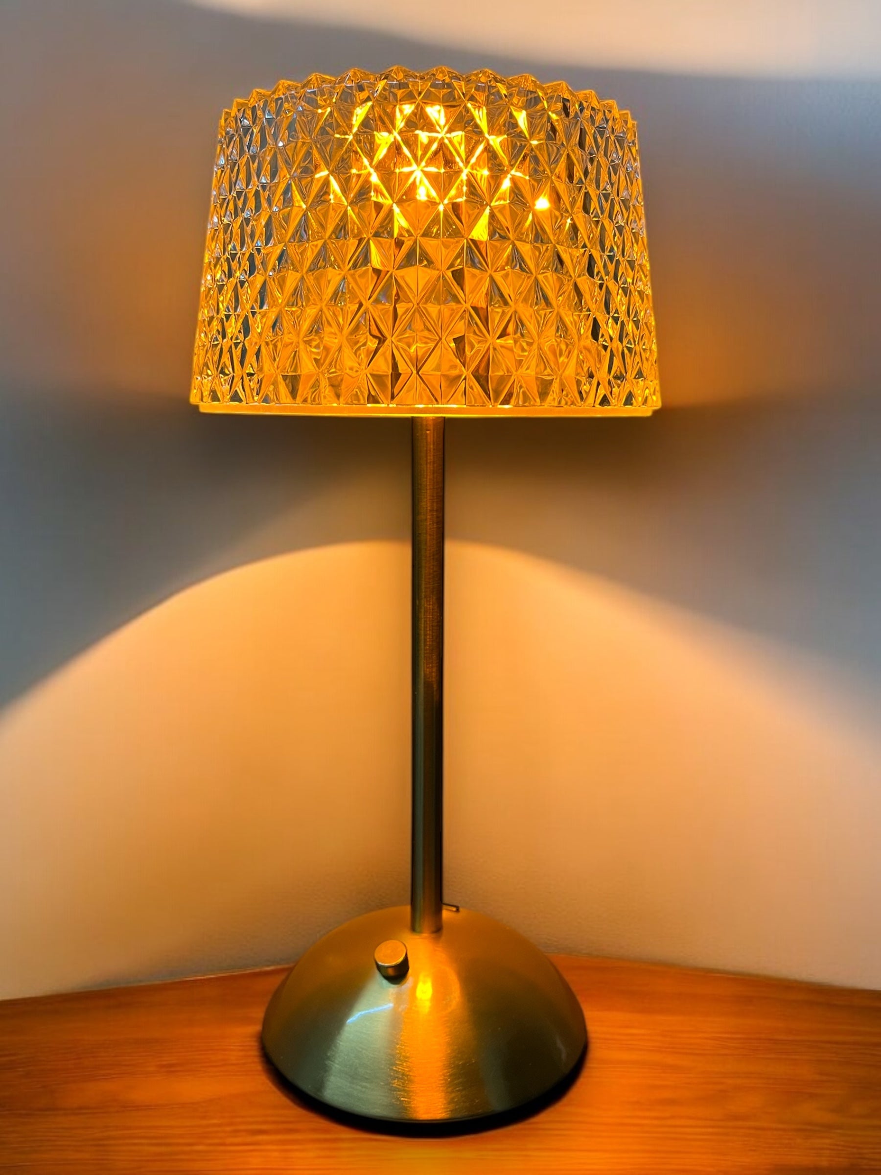 Elegant Touch-Control Table Lamp